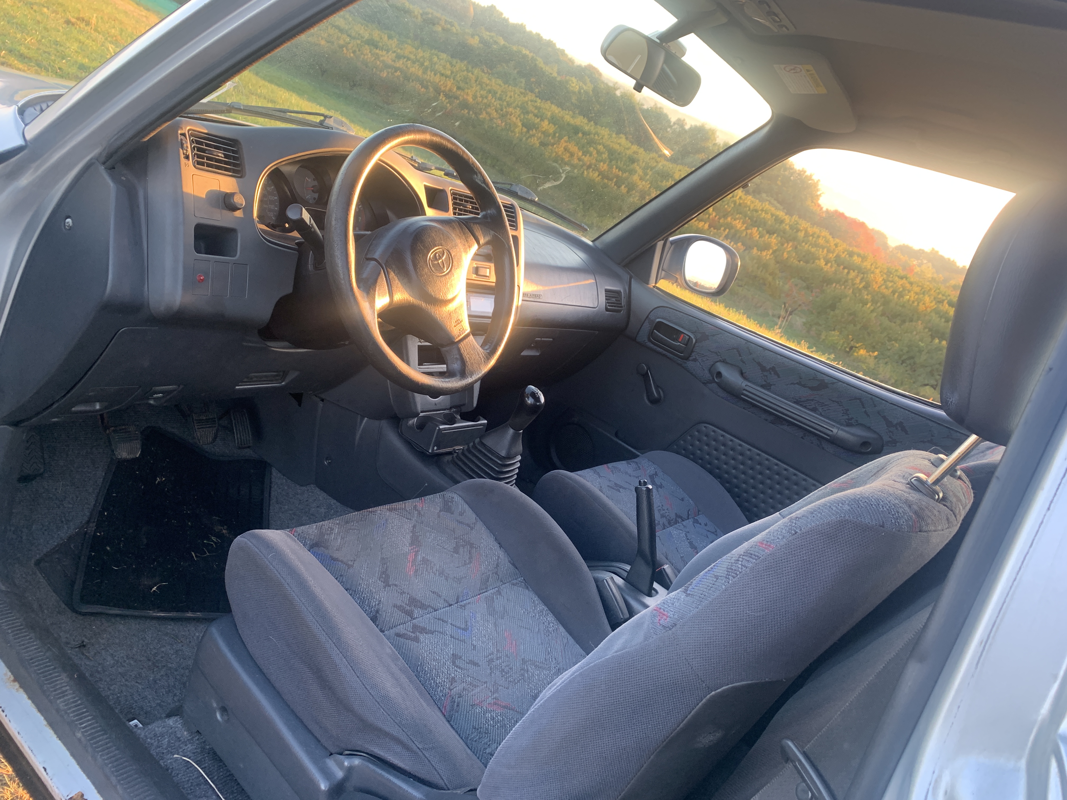 1998 Toyota RAV4 2 Door AWD — photo 71